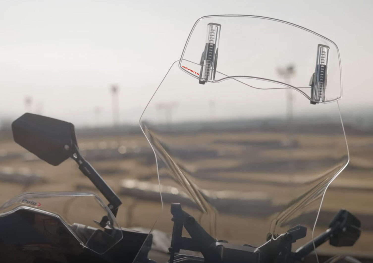 KNMASTER RS-400A YENİ NESİL KADEMELİ RÜZGAR SAPTIRICI ŞEFFAF ÖN CAM UZATMA / DEFLEKTÖR